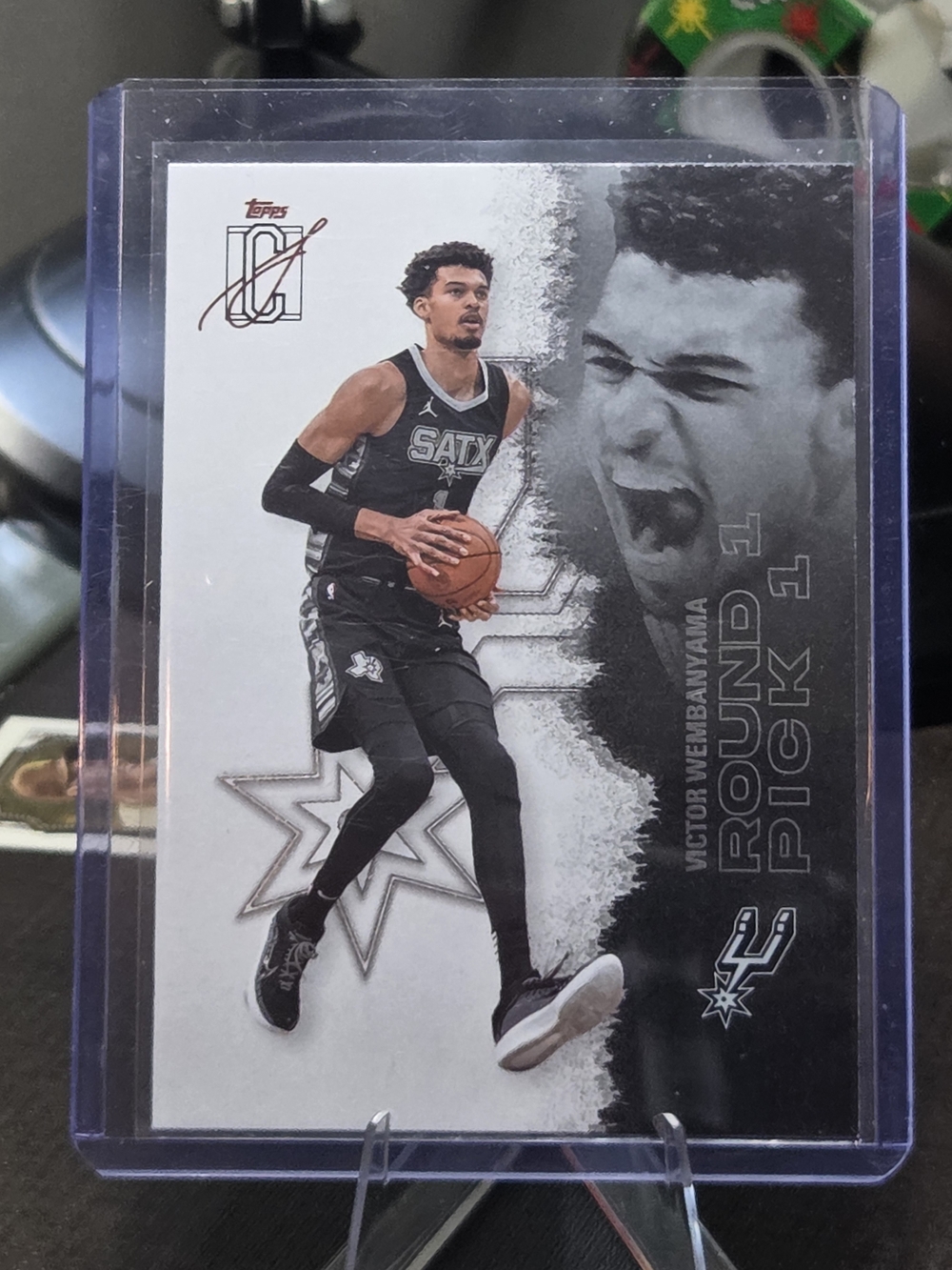 Topps NBA Victor Wembanyama Round 1 Rookie Card - Black White